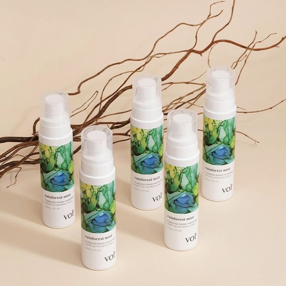 VOIR HAIRCARE Rainforest Mist Flawless Hairspray - Picture 4 of 9